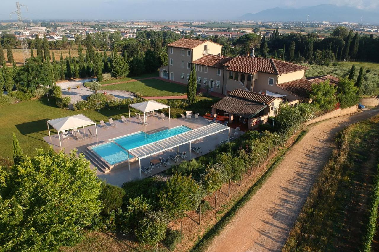 Resort Casale Le Torri Ponsacco Exterior foto